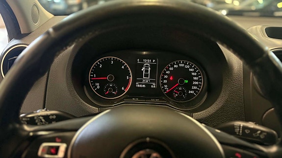 Volkswagen Amarok 27 of 30