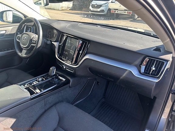 Volvo V60 17 of 26