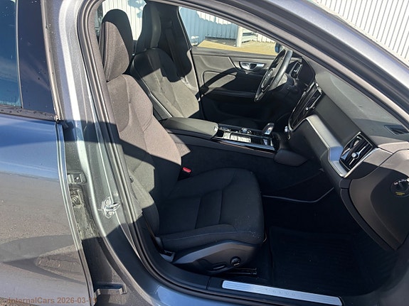 Volvo V60 18 of 26