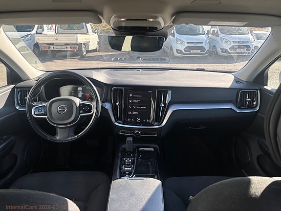 Volvo V60 14 of 26