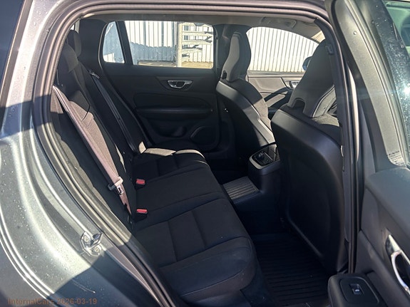 Volvo V60 21 of 26
