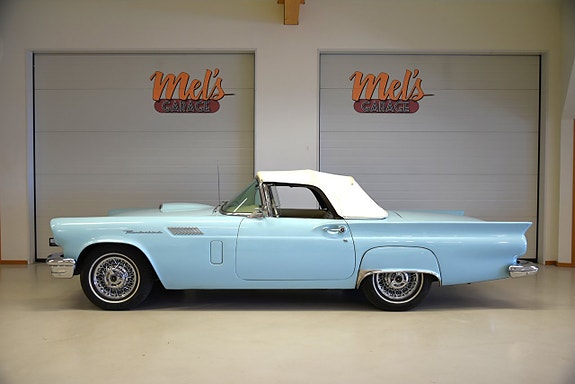 Ford Thunderbird