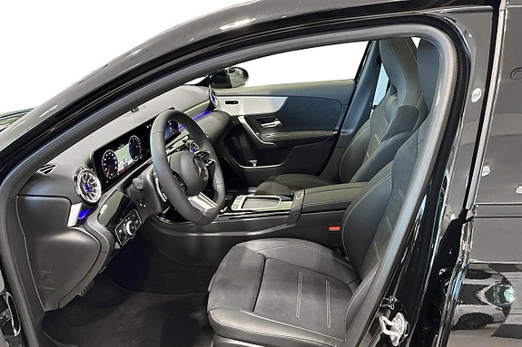 Mercedes-Benz A250 10 of 15