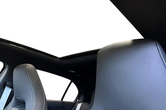 Mercedes-Benz A250 12 of 15