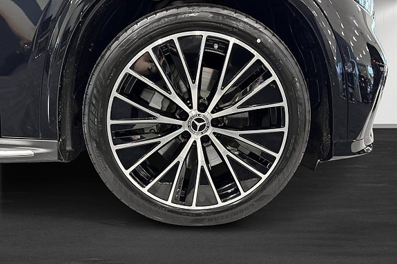 Mercedes-Benz GLC400 5 of 5