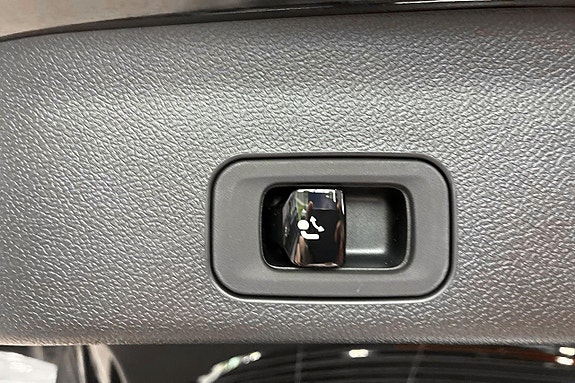 Mercedes-Benz GLC400 20 of 20