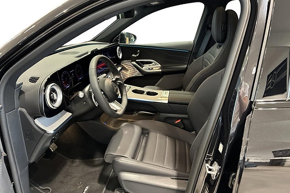Mercedes-Benz GLC400 13 of 20