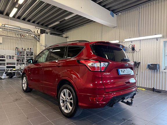 Ford Kuga 3 of 5