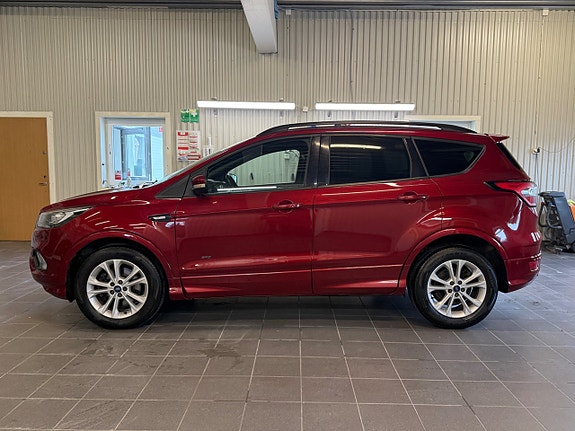 Ford Kuga 2 of 5