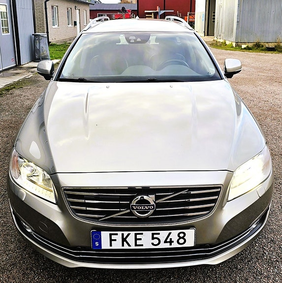 Volvo V70 4 of 18