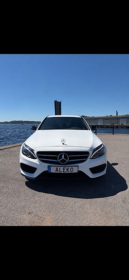 Mercedes-Benz 220 D 3 of 5