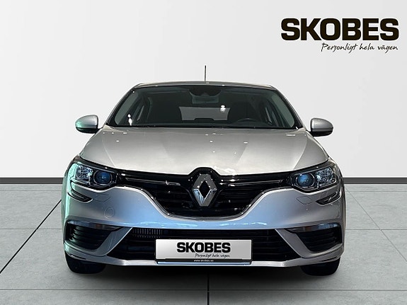 Renault Megane 2 of 5