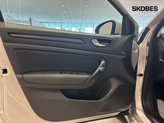 Renault Megane 15 of 21