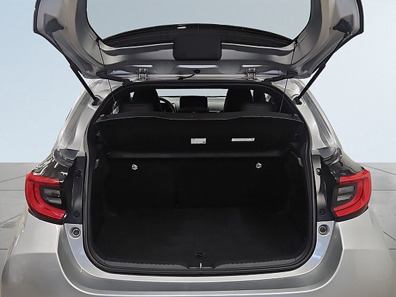 Toyota Yaris 12 of 19