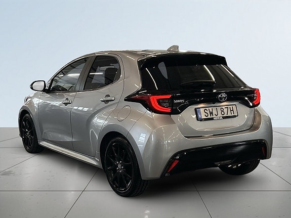 Toyota Yaris 5 of 5