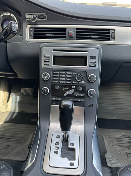 Volvo V70 10 of 21