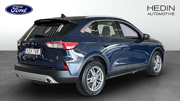 Ford Kuga 2 of 5