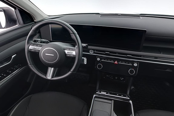 Hyundai Tucson 8 of 17