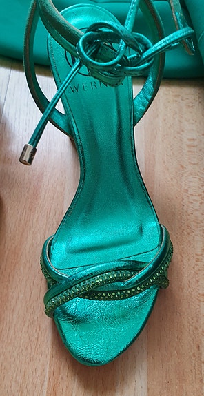 Product image 11 of 12