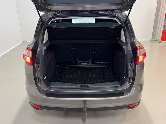 Ford C-Max 10 of 26
