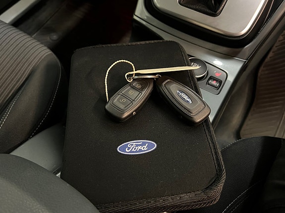 Ford C-Max 24 of 26