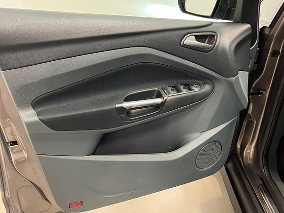 Ford C-Max 14 of 26