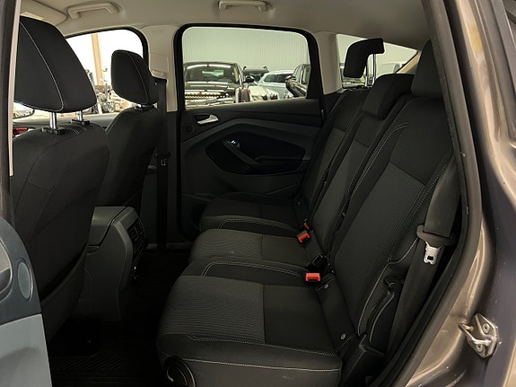 Ford C-Max 15 of 26