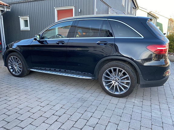 Mercedes-Benz GLC250 d 4 of 5