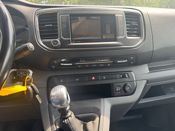 Peugeot Expert 16 of 19