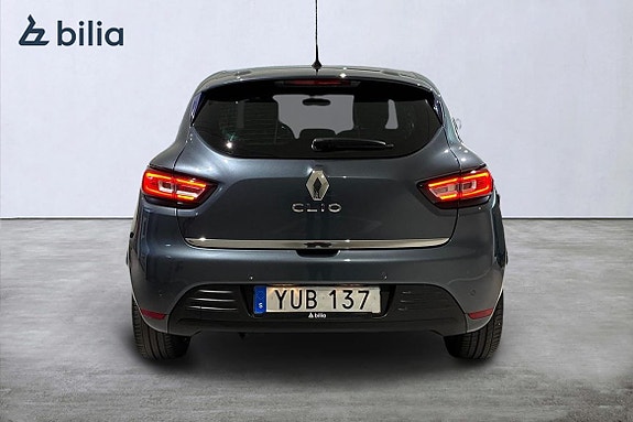 Renault Clio 6 of 19