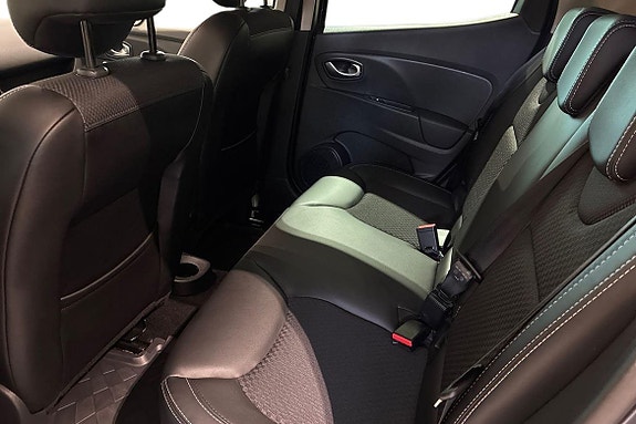 Renault Clio 14 of 19