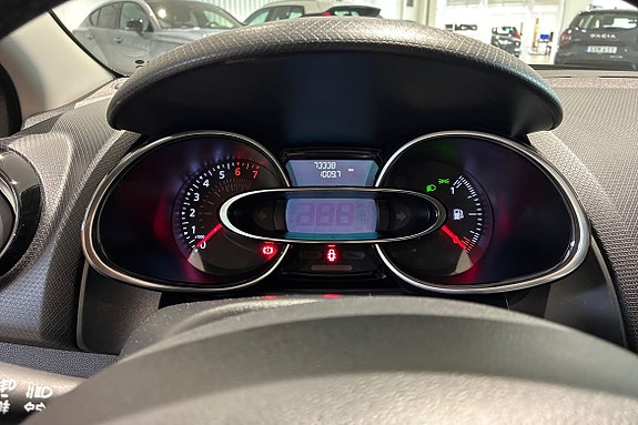 Renault Clio 11 of 19