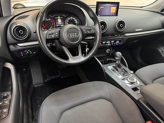 Audi A3 8 of 18