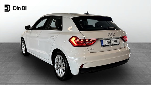 Audi A1 4 of 5