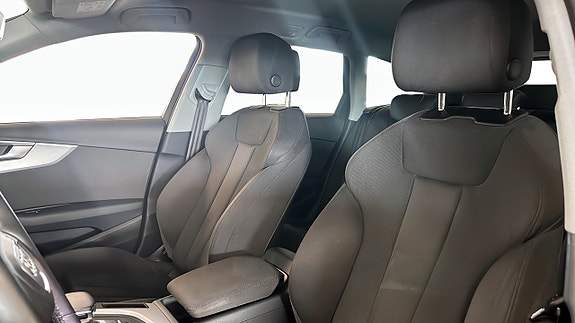 Audi A4 9 of 17