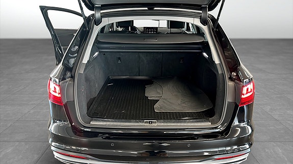 Audi A4 12 of 17