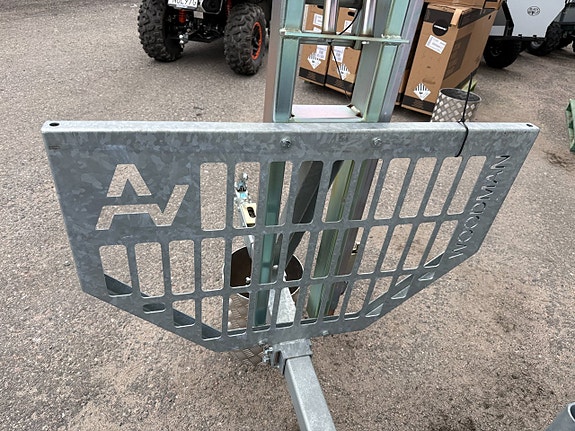 -- Avestavagnen ATV "Woodman Manual Crane" 9 of 13