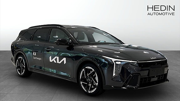 Kia K4 3 of 5