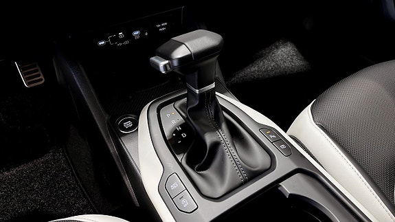 Kia K4 20 of 24