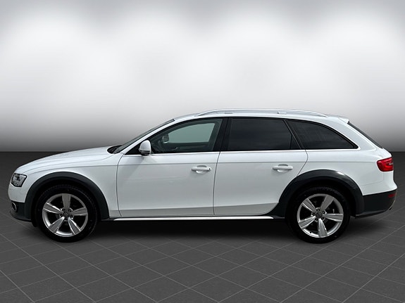 Audi A4 allroad 4 of 5