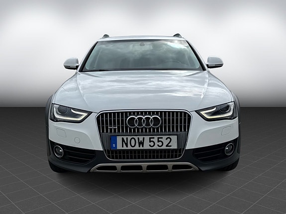 Audi A4 allroad 2 of 5