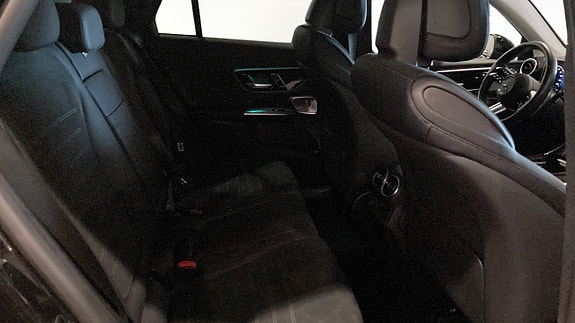 Mercedes-Benz GLC300 e 5 of 5