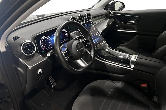 Mercedes-Benz GLC300 e 20 of 28