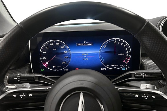Mercedes-Benz GLC300 e 8 of 28