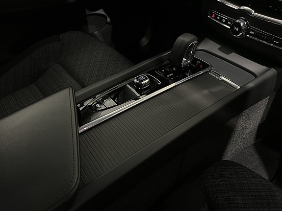Volvo XC60 19 of 29