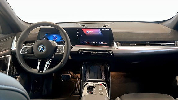 BMW X1 4 of 5
