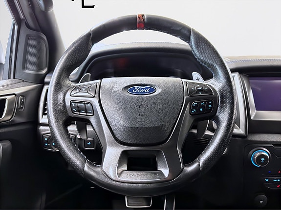Ford Ranger Raptor 14 of 16