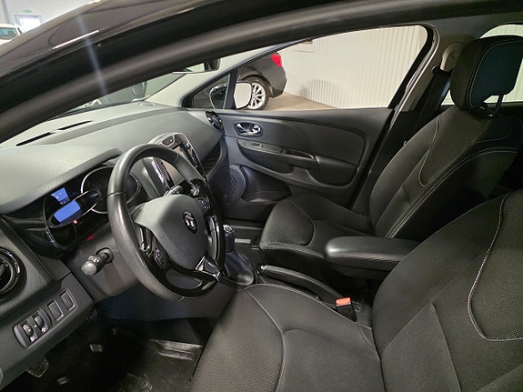 Renault Clio 6 of 9