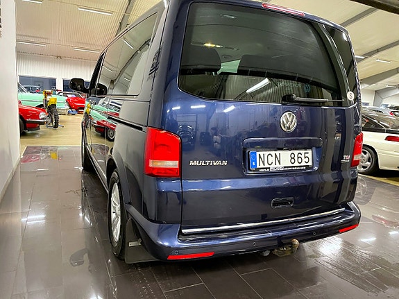 Volkswagen Multivan 4 of 5