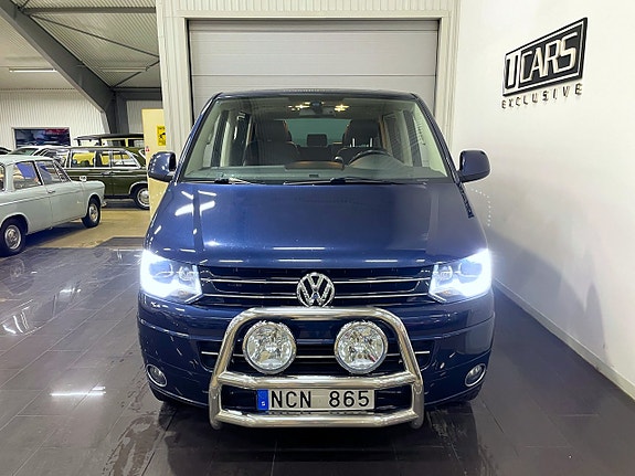 Volkswagen Multivan 6 of 30
